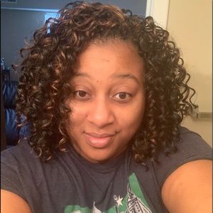 Meet your Posher, Adrienne m.